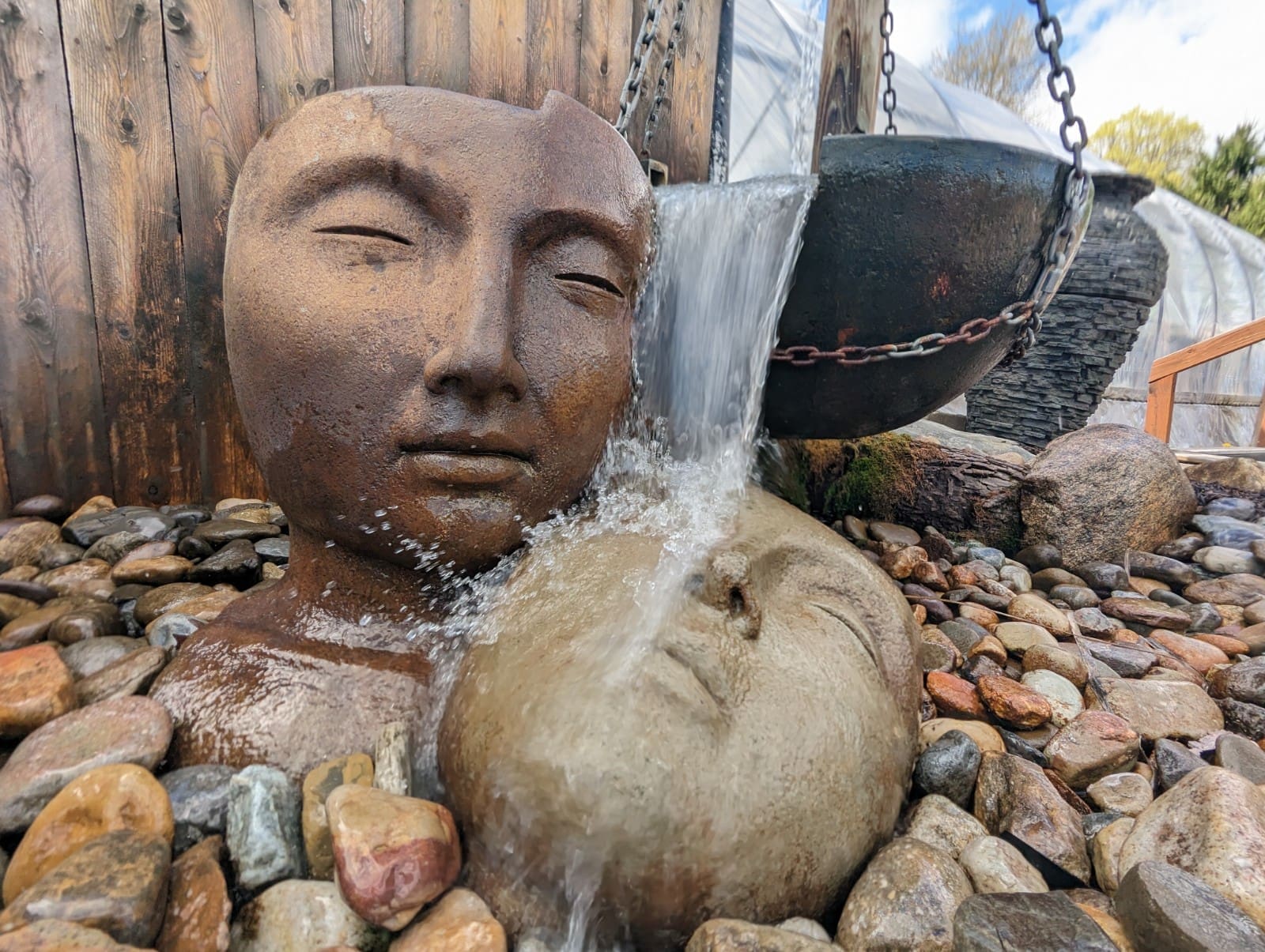 pxl 20230417 192427142.motion 01.cover 